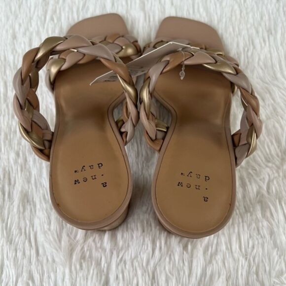 NWT Women's Braided/Woven‎ Mule Heels 7 1/2 - Picture 7 of 11